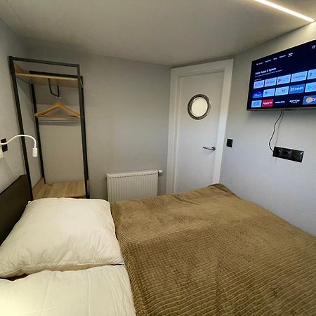 Hausboot Fjord Baltica Mit Dachterrasse In Barth Hotel Ngoại thất bức ảnh