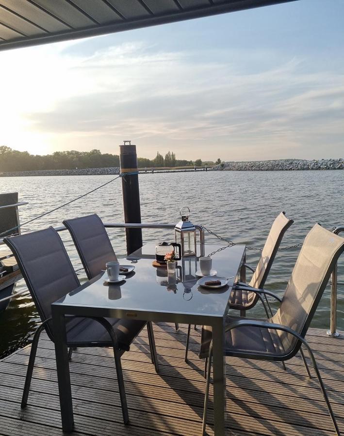 Hausboot Fjord Baltica Mit Dachterrasse In Barth Hotel Ngoại thất bức ảnh