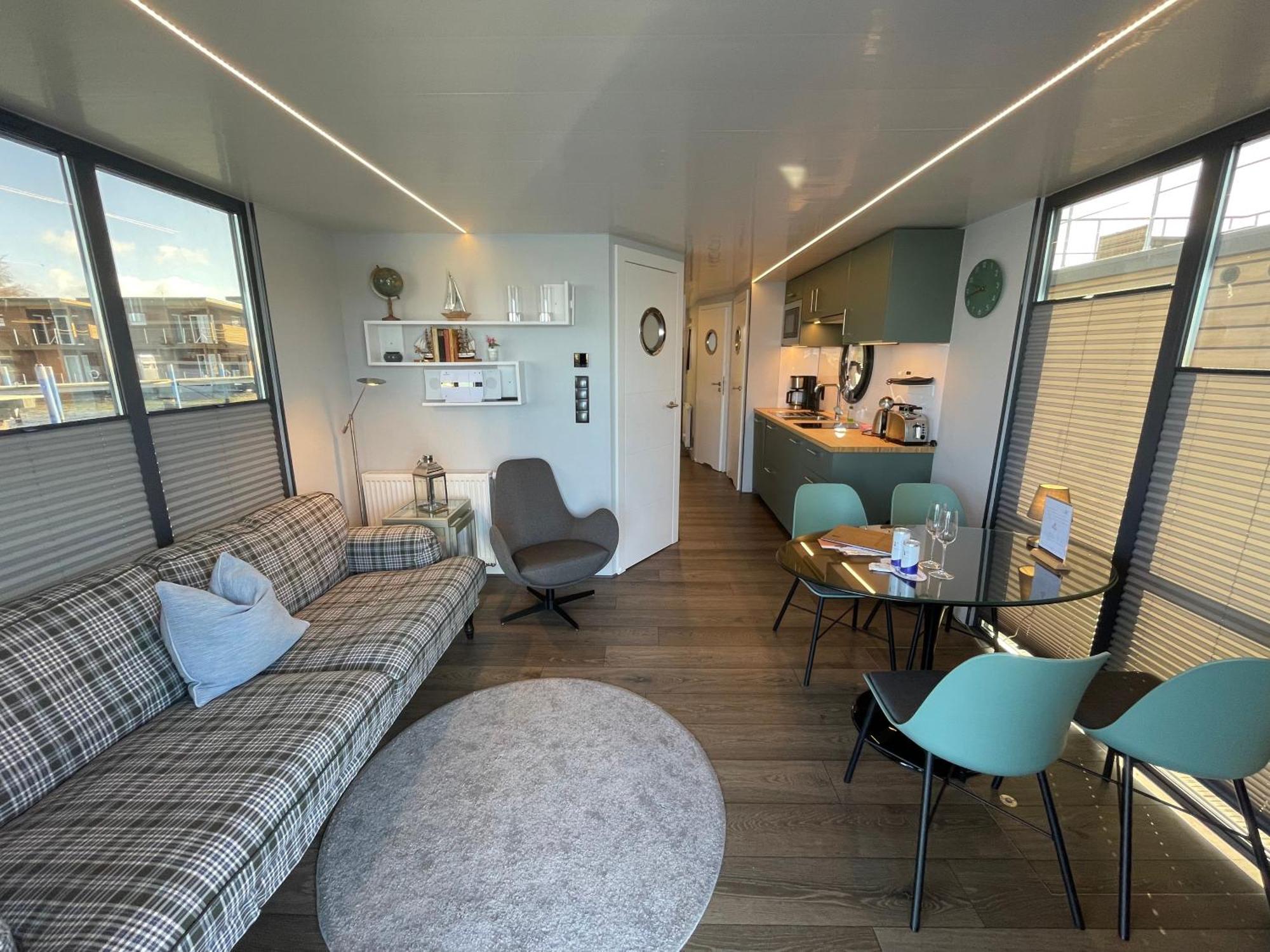 Hausboot Fjord Baltica Mit Dachterrasse In Barth Hotel Ngoại thất bức ảnh