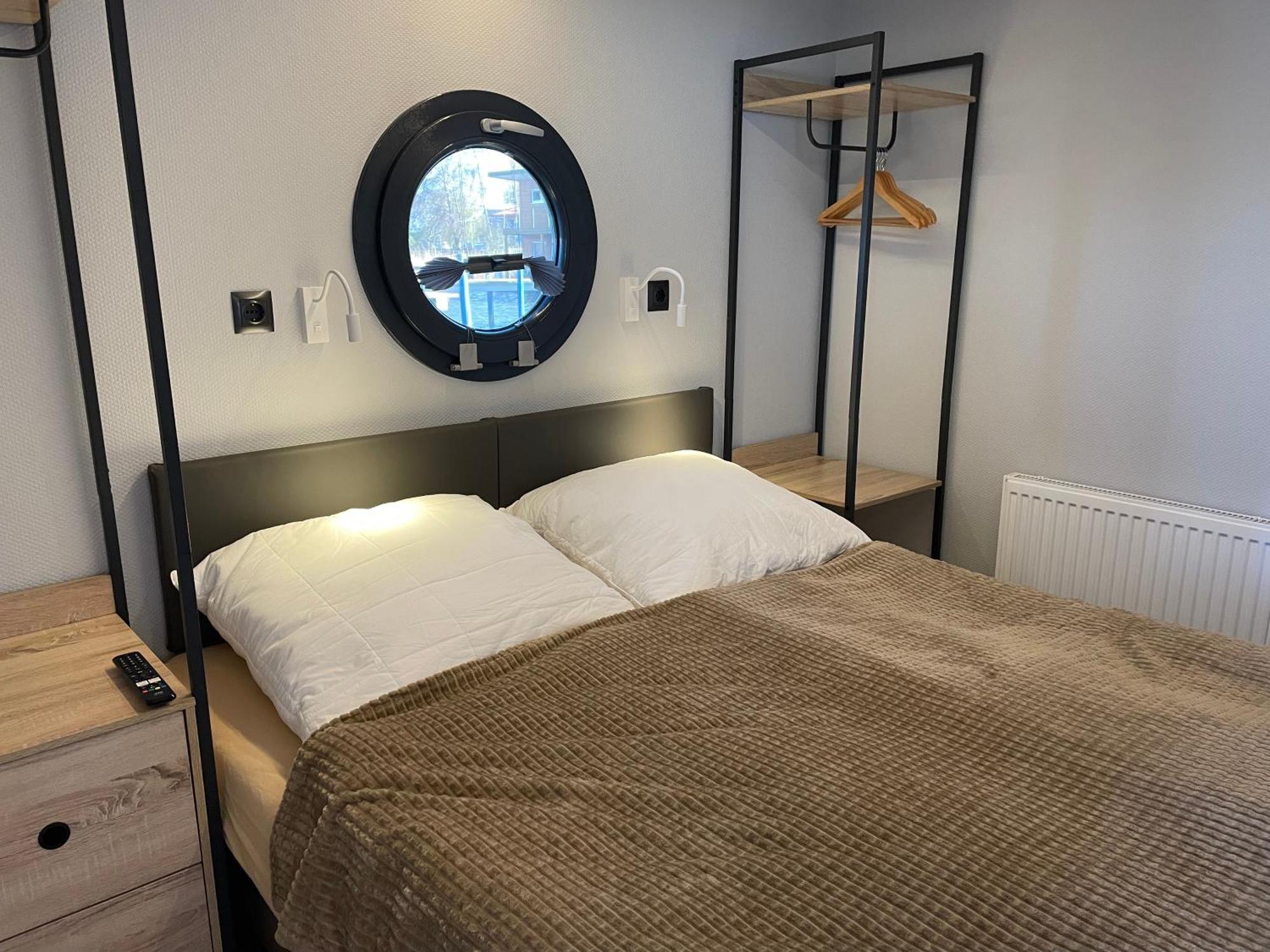 Hausboot Fjord Baltica Mit Dachterrasse In Barth Hotel Ngoại thất bức ảnh